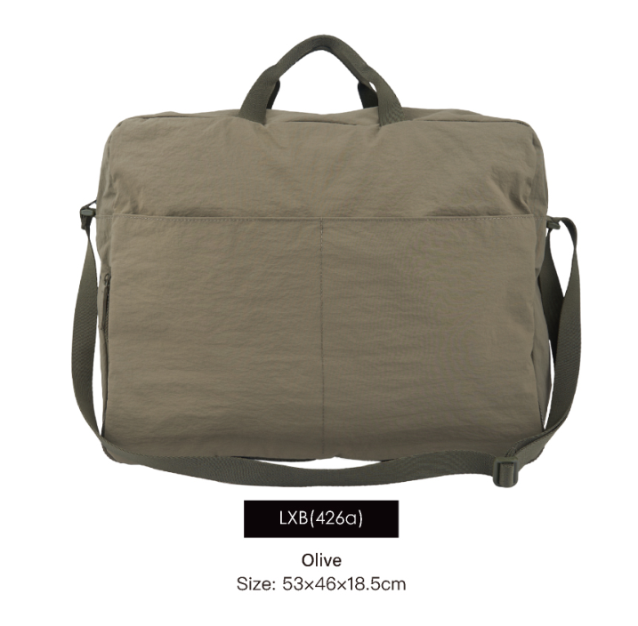 Loaf in Travel Bag (Sq)