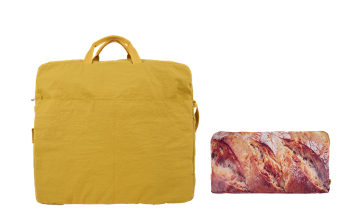 Loaf in Travel Bag (Sq)