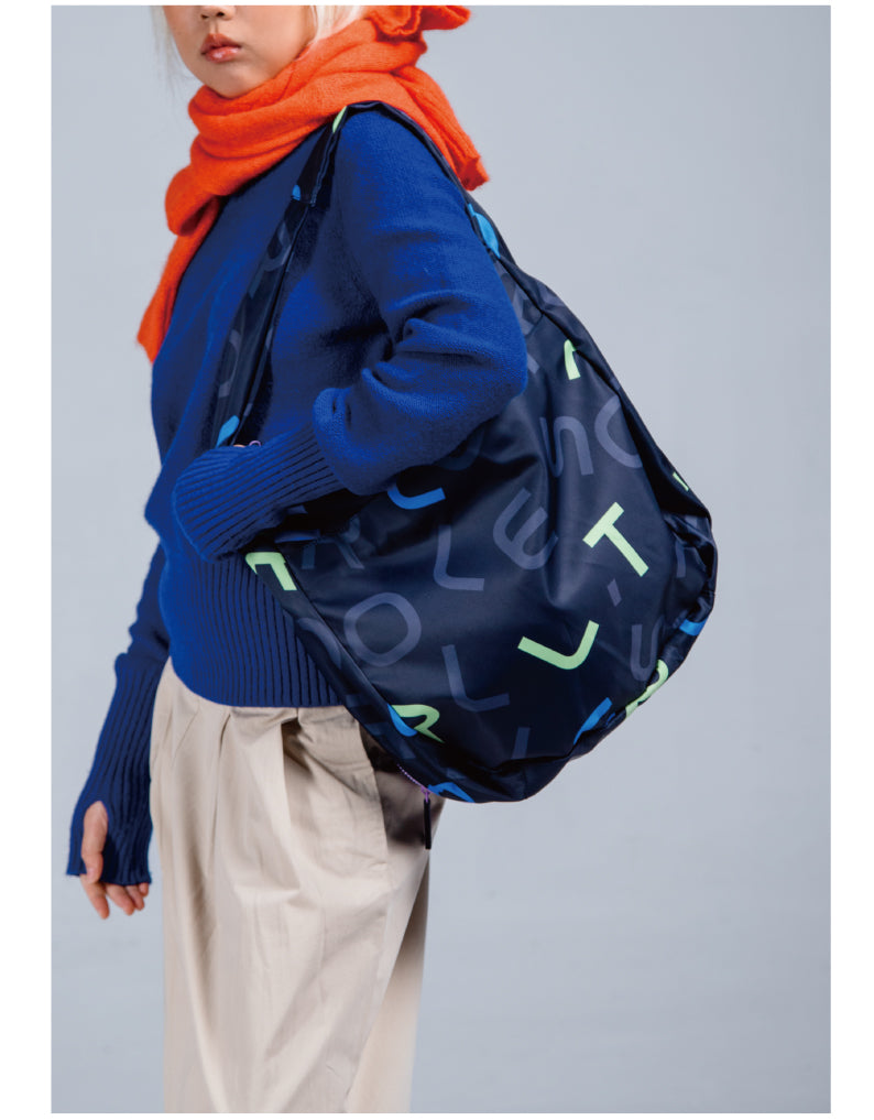 Letter Shoulder Bag (L)